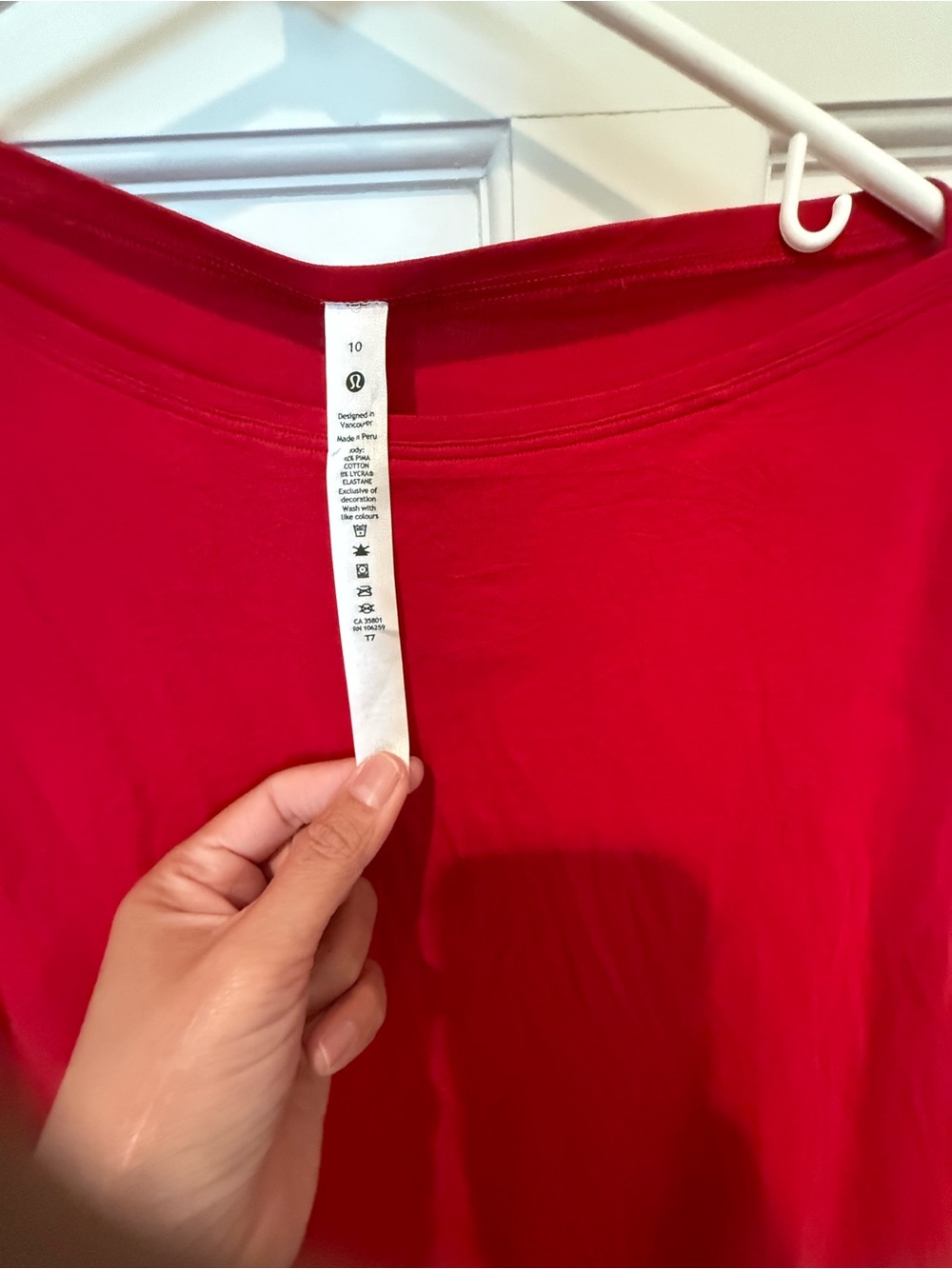 NWT Lululemon Back in Action Red Short Sleeve Relaxed Fit Tee Size 10 - Picture 2 of 7